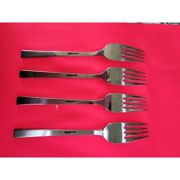 Stainless Korea  Flatware Set of 4 Dinner Forks - Picture 2 of 4